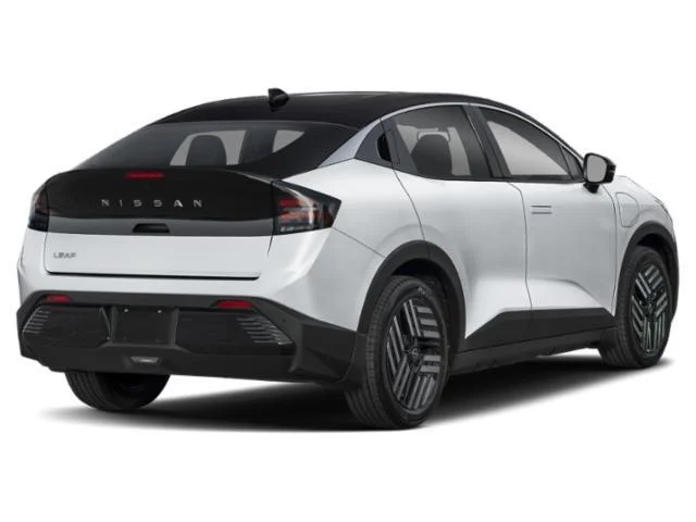 New 2026 Everest White Pearl TriCoat / Super Black Two-tone Nissan SV+ image 2
