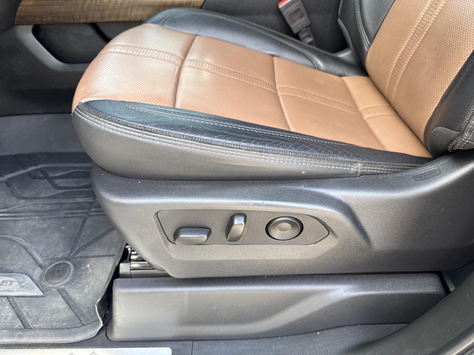 Used 2025 Sterling Gray Metallic Chevrolet High Country image 14