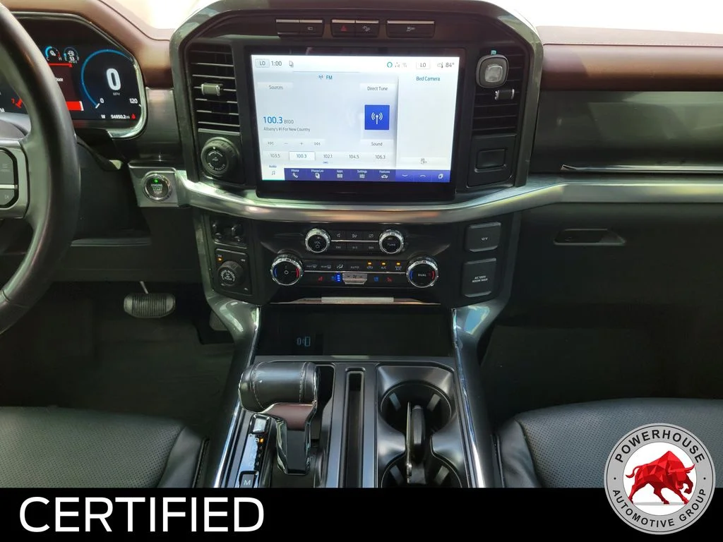 Used 2022 White Ford Lariat image 19
