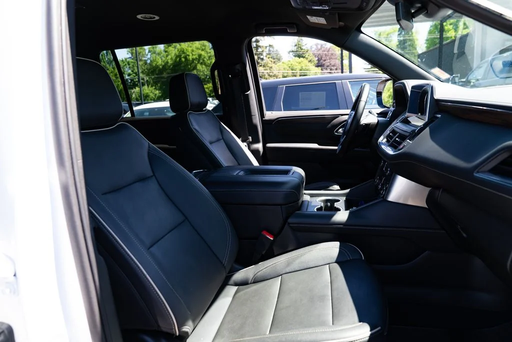 Used 2023 White Chevrolet Premier image 25