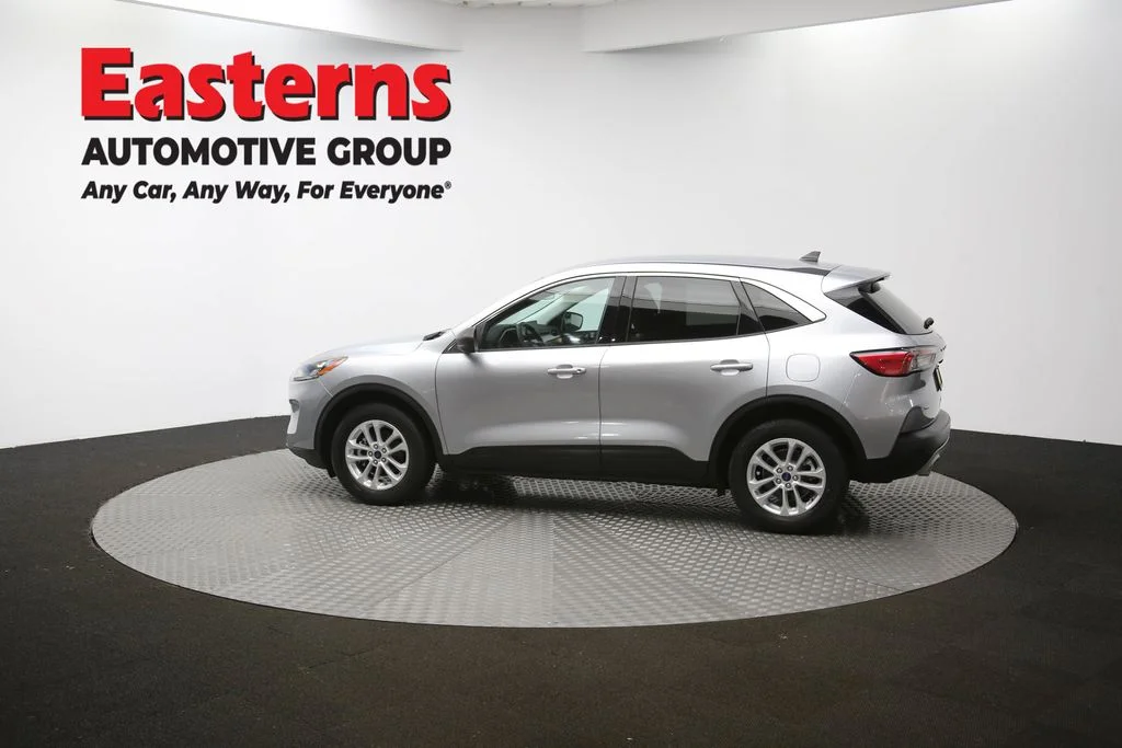 Used 2022 Silver Ford SE image 60