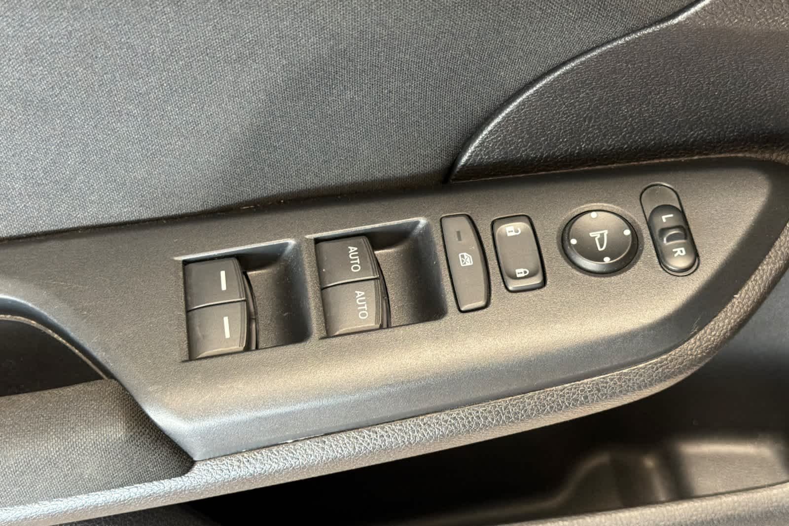 Used 2019 Polished Metal Metallic Honda EX image 13