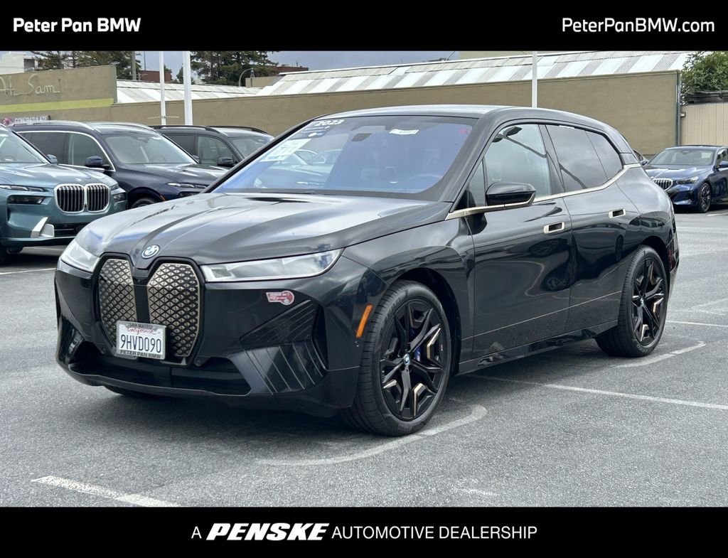 2023 BMW iX M60's photo