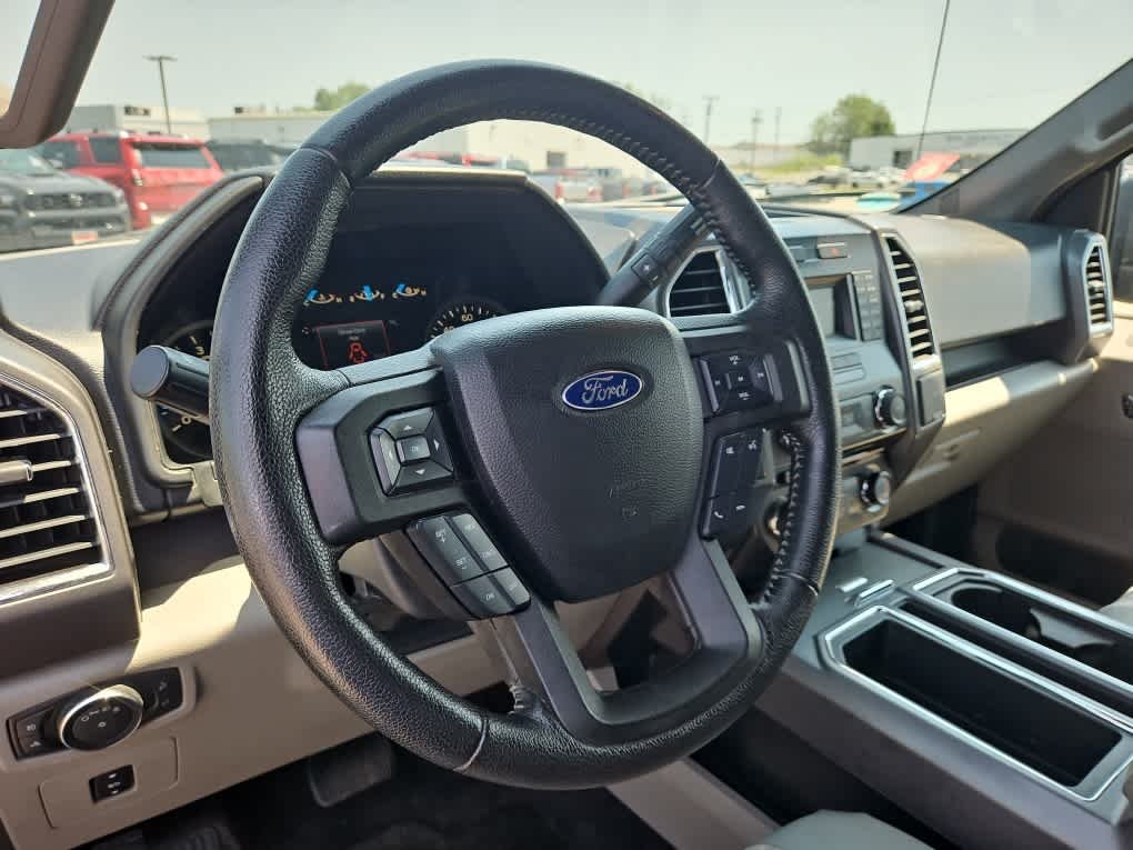 Used 2015 Green Gem Metallic Ford XLT image 6