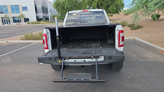Used 2023 White Ford Lariat image 26
