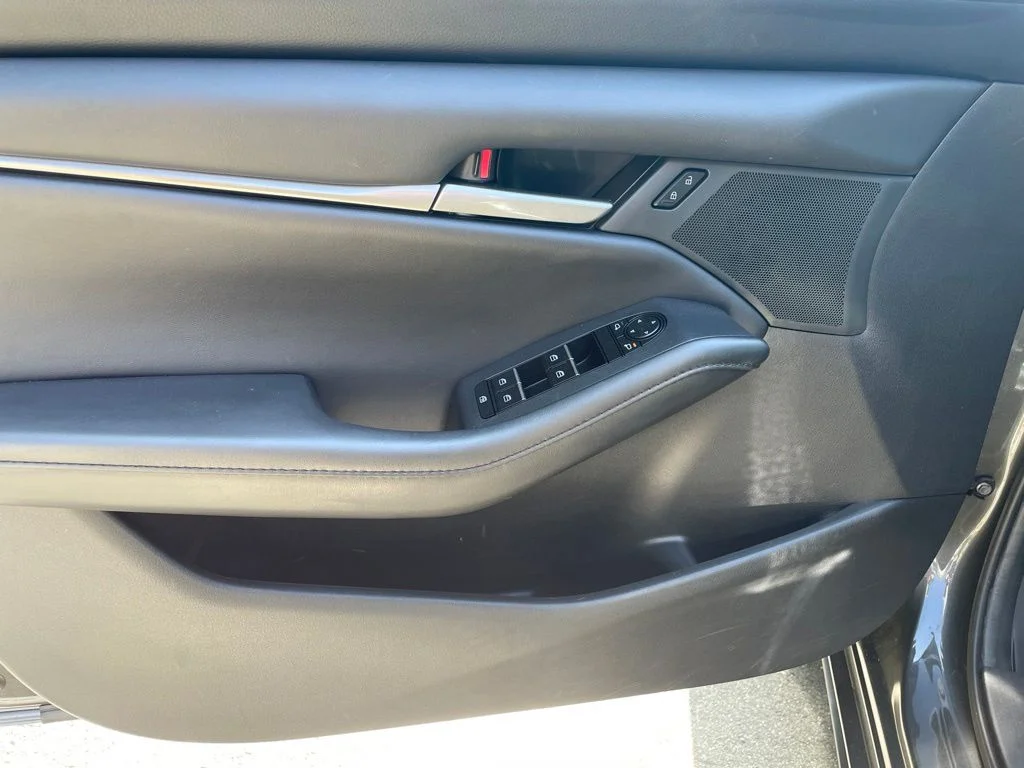 Used 2022 Machine Gray Mazda Select image 11