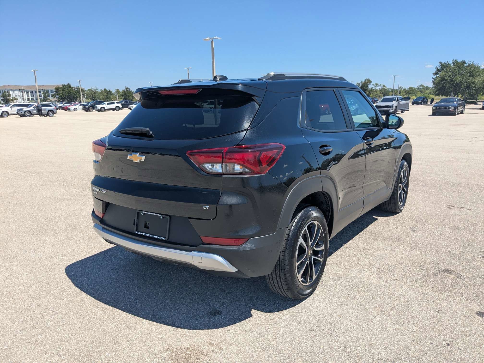 Used 2025 Mosaic Black Metallic Chevrolet LT image 5
