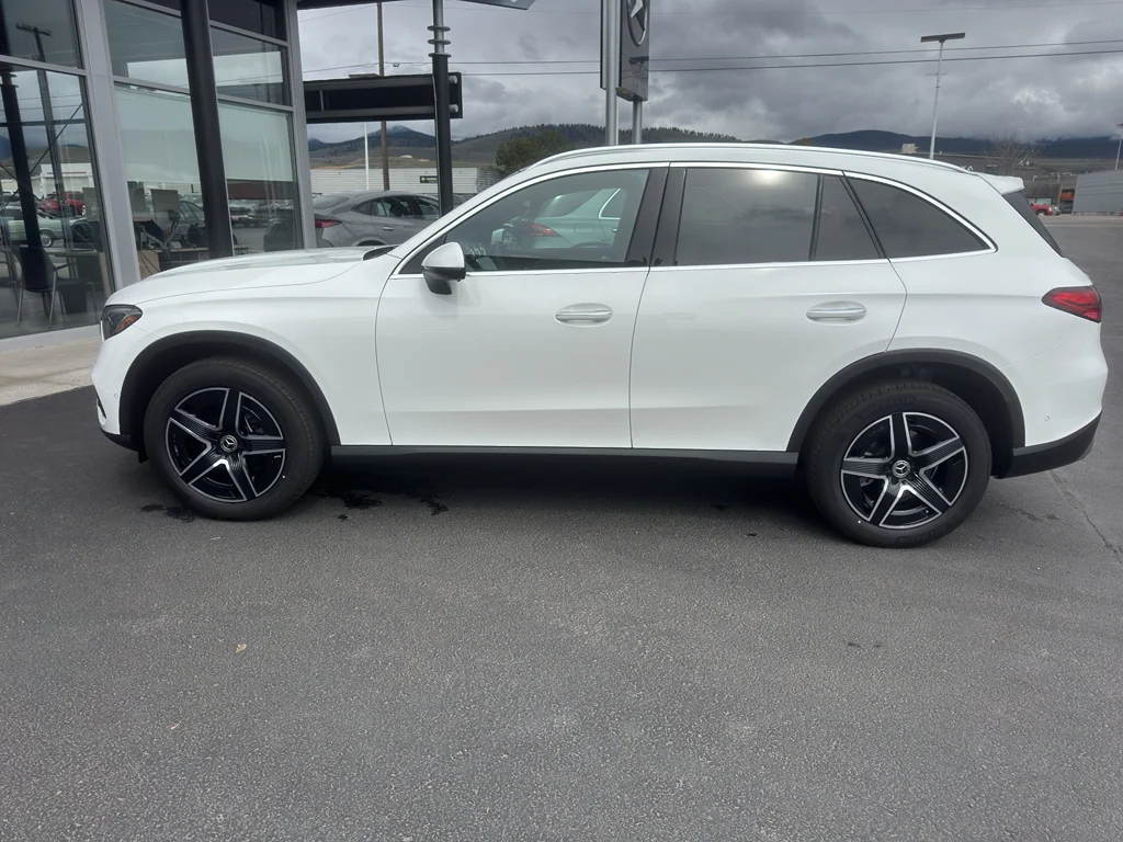 2026 Mercedes-Benz GLC GLC 300 4MATIC's photo