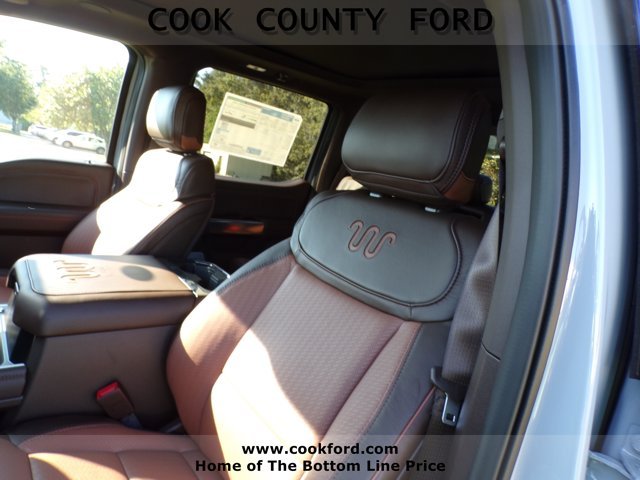 New 2027 Glacier Gray Metallic Tri-Coat Ford F-250® King Ranch® image 22