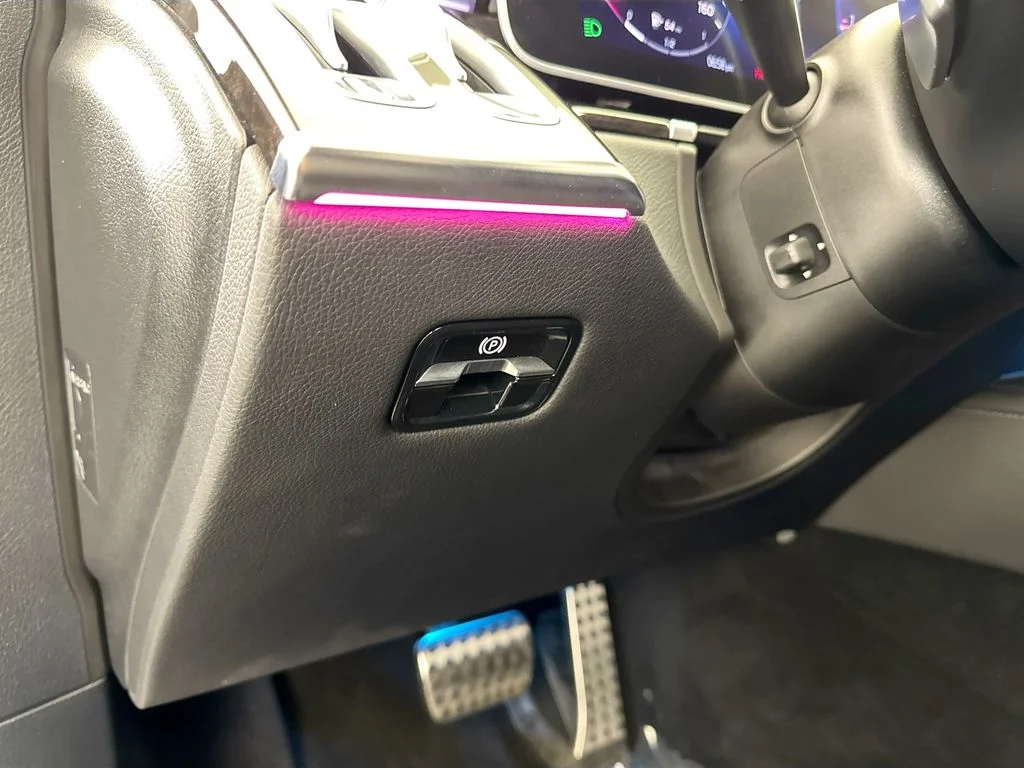 Used 2023 Black Mercedes-Benz S 580 image 10