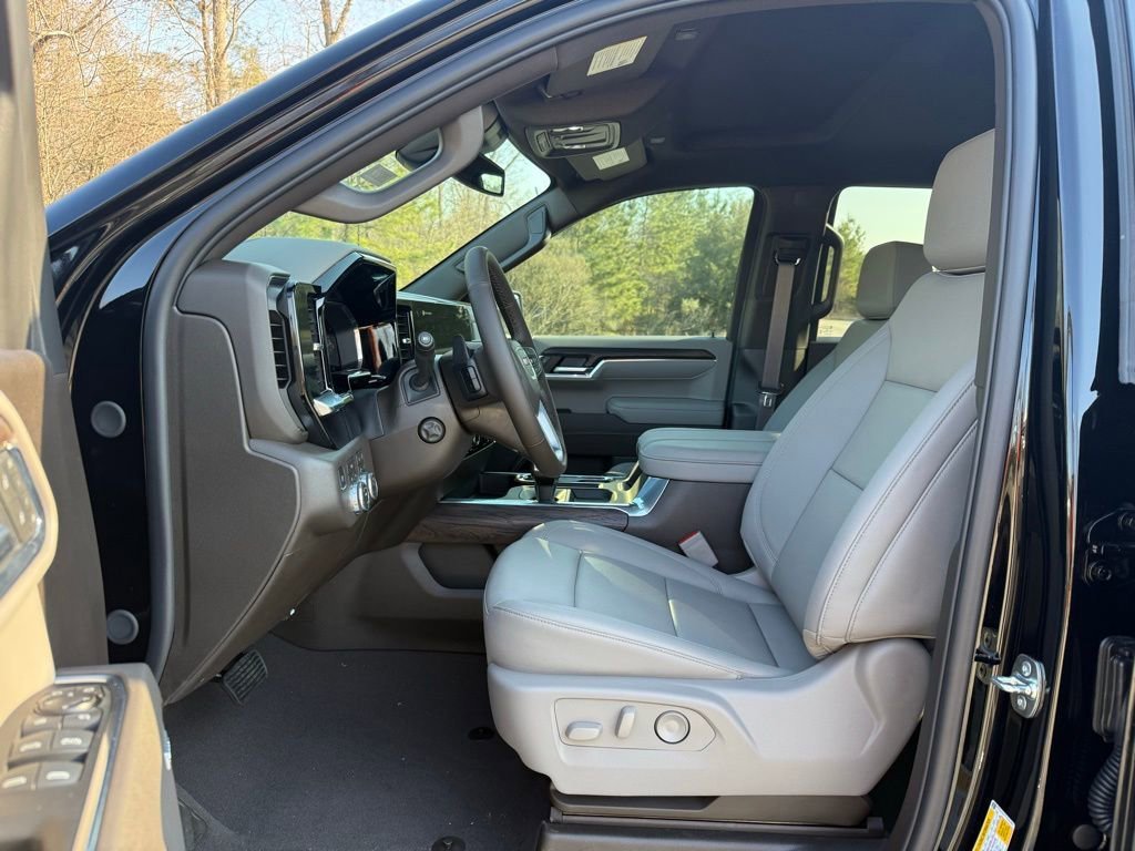2026 GMC Sierra 1500 SLT - Photo 21
