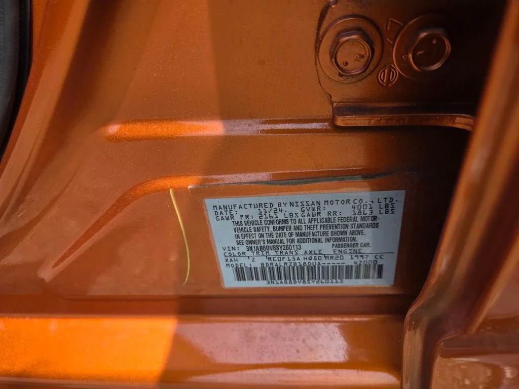Used 2025 Orange Nissan SR image 32
