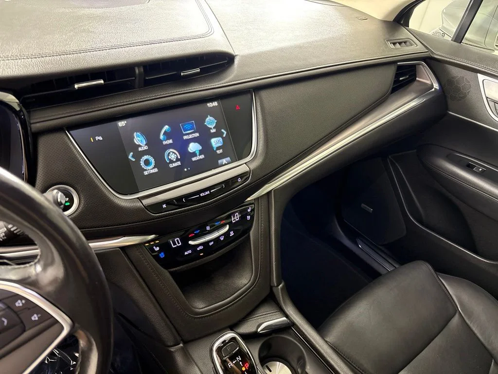 Used 2018 Silver Cadillac Premium Luxury image 41