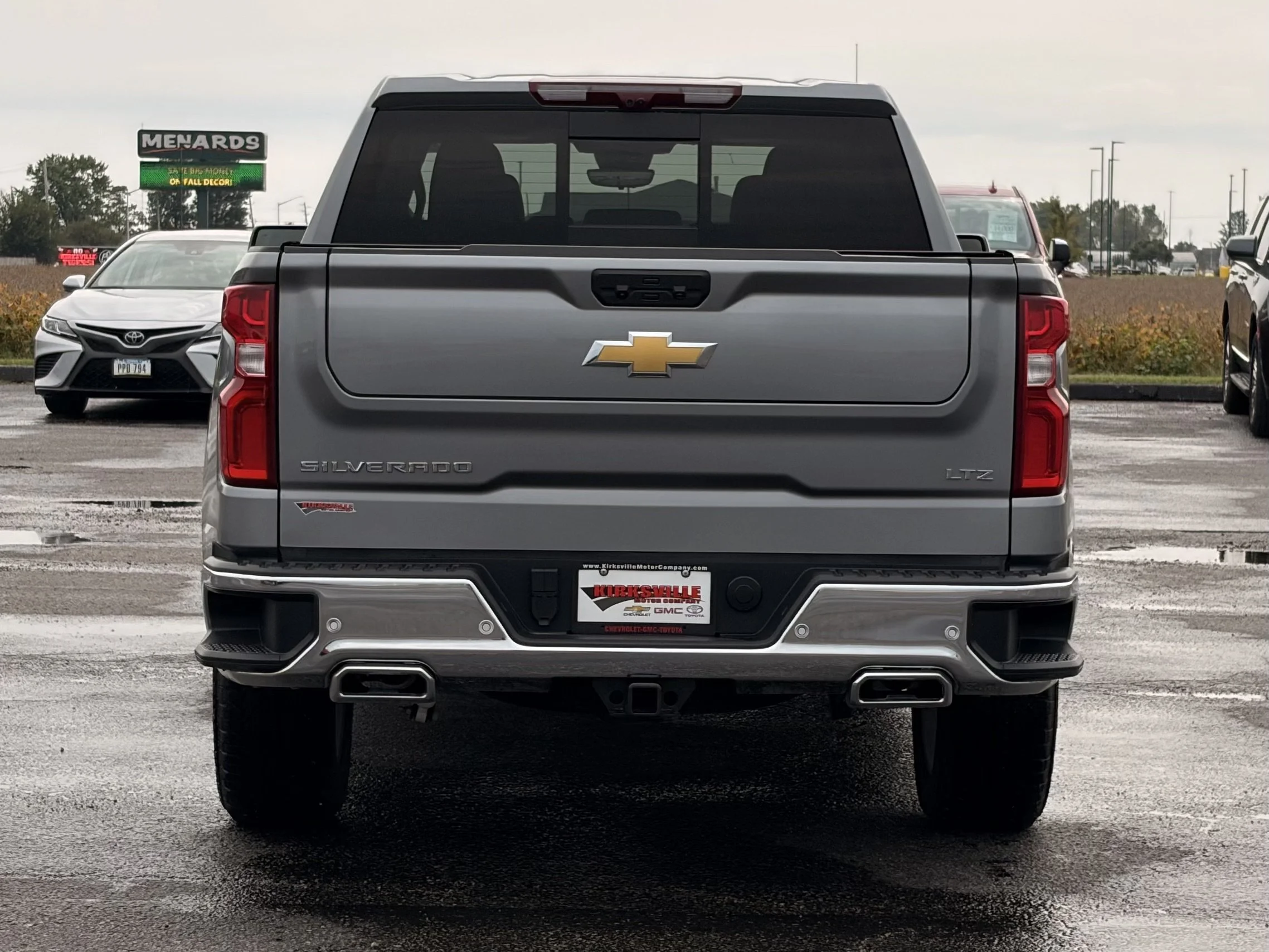 2026 Chevrolet Silverado 1500 LTZ - Photo 6