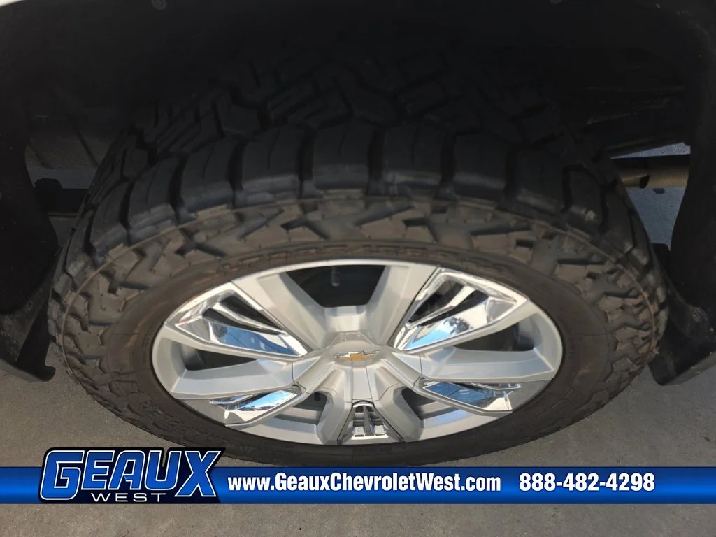 Used 2023 Beige Chevrolet High Country image 22