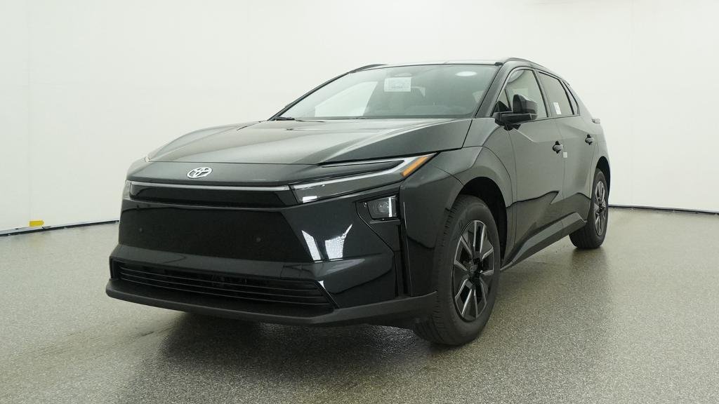 New 2026 Midnight Black Metallic Toyota XLE image 19