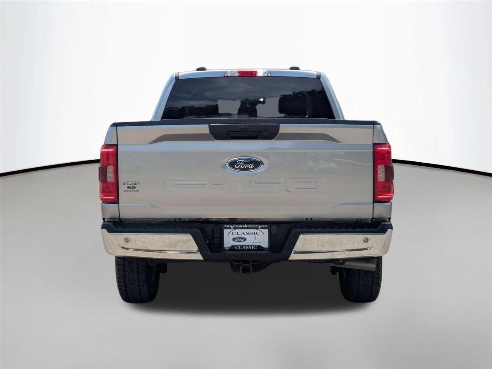 Used 2023 Iconic Silver Metallic Ford XLT image 6