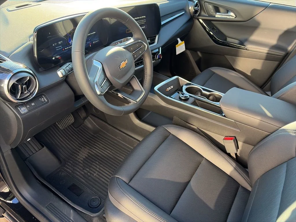 2026 Chevrolet Equinox LT - Photo 13