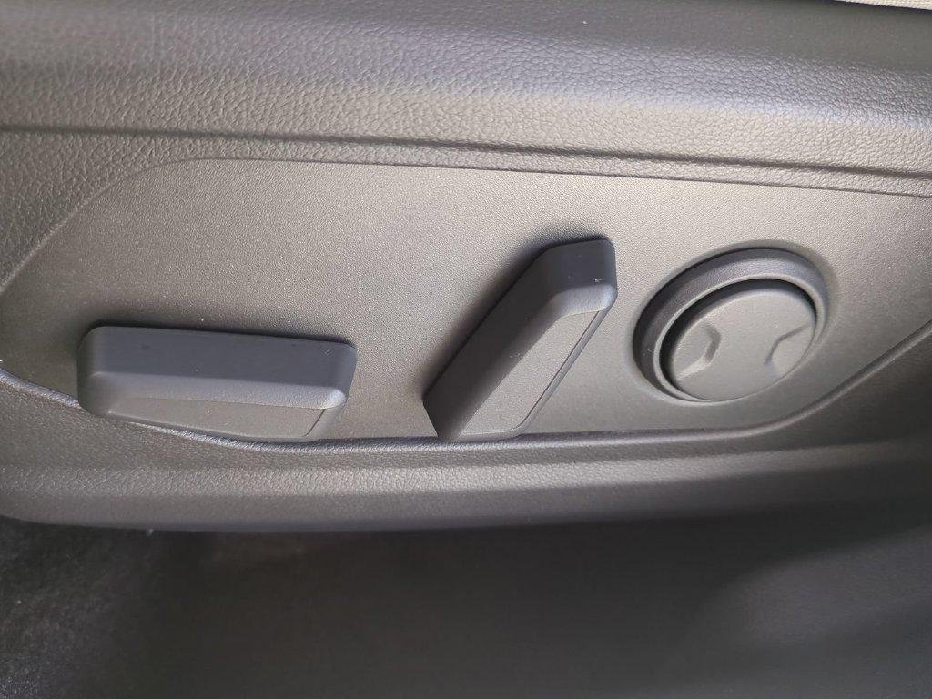 New 2026 White Hyundai SEL Convenience image 23
