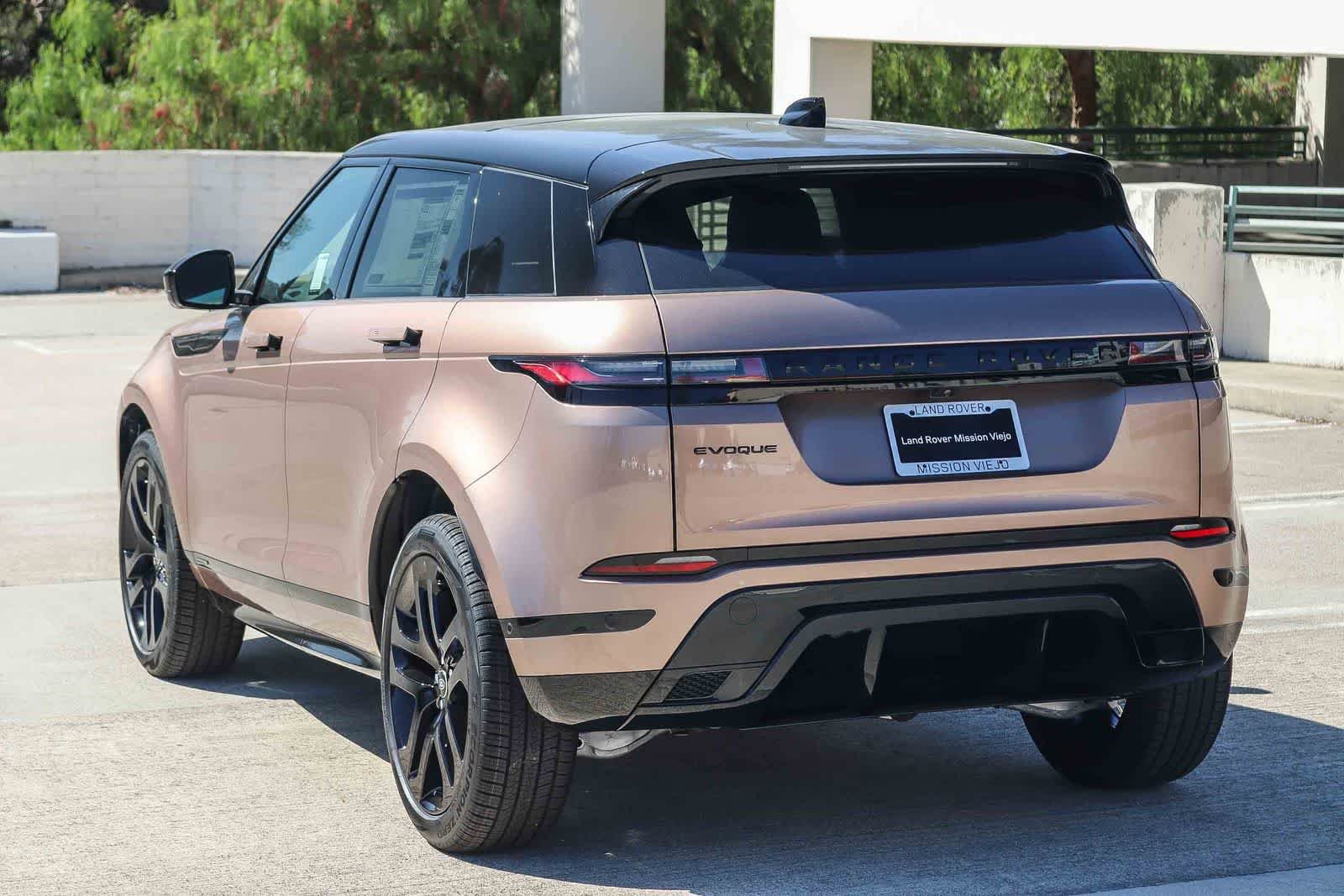 New 2026 Corinthian Bronze Land Rover Hoxton Edition image 6