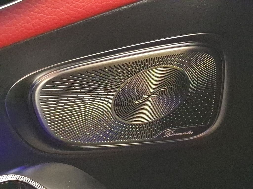 New 2026 MANUFAKTUR Moonlight White Metallic Mercedes-Benz GLC 43 AMG® image 22