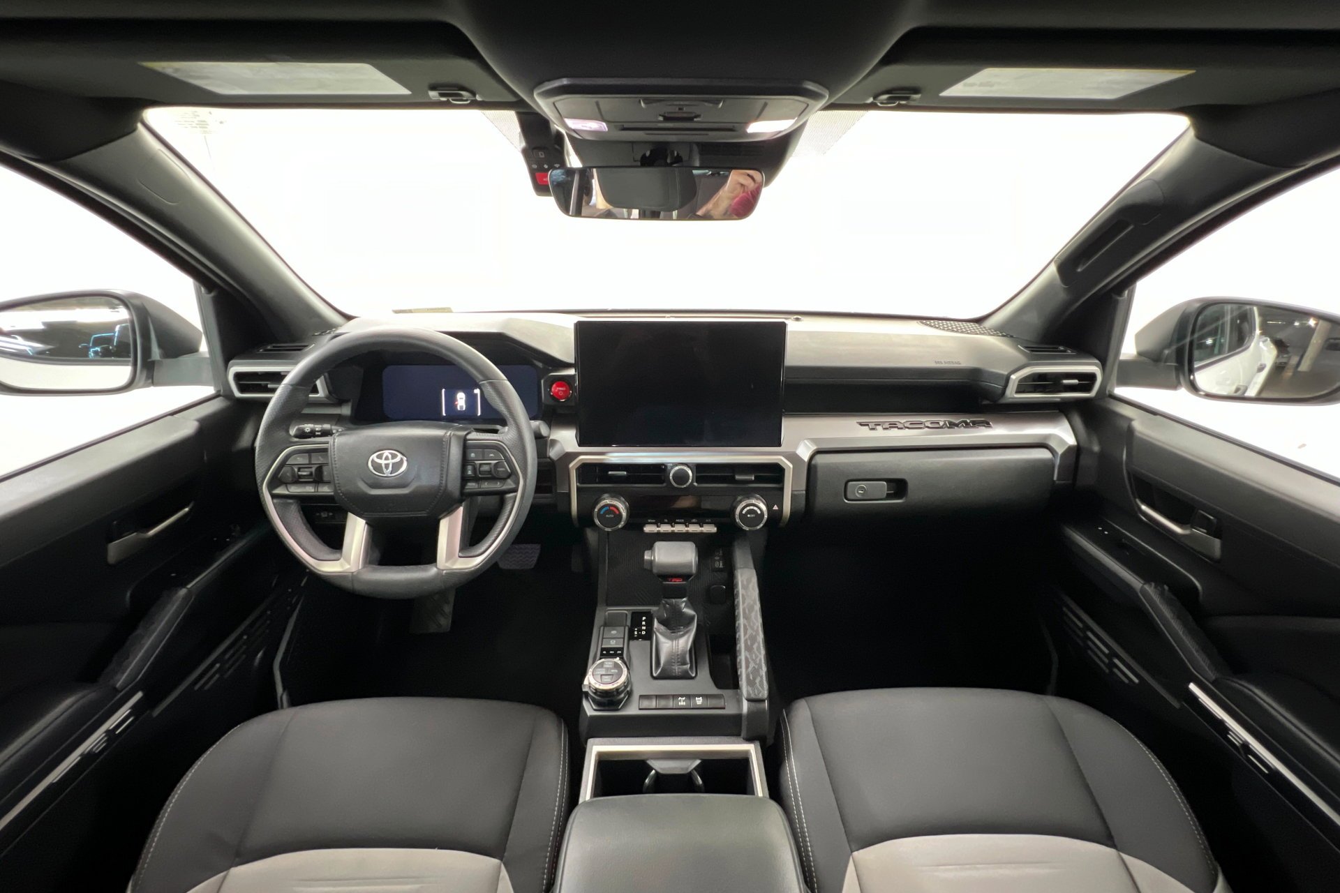 2024 Toyota Tacoma TRD Off Road - Photo 10