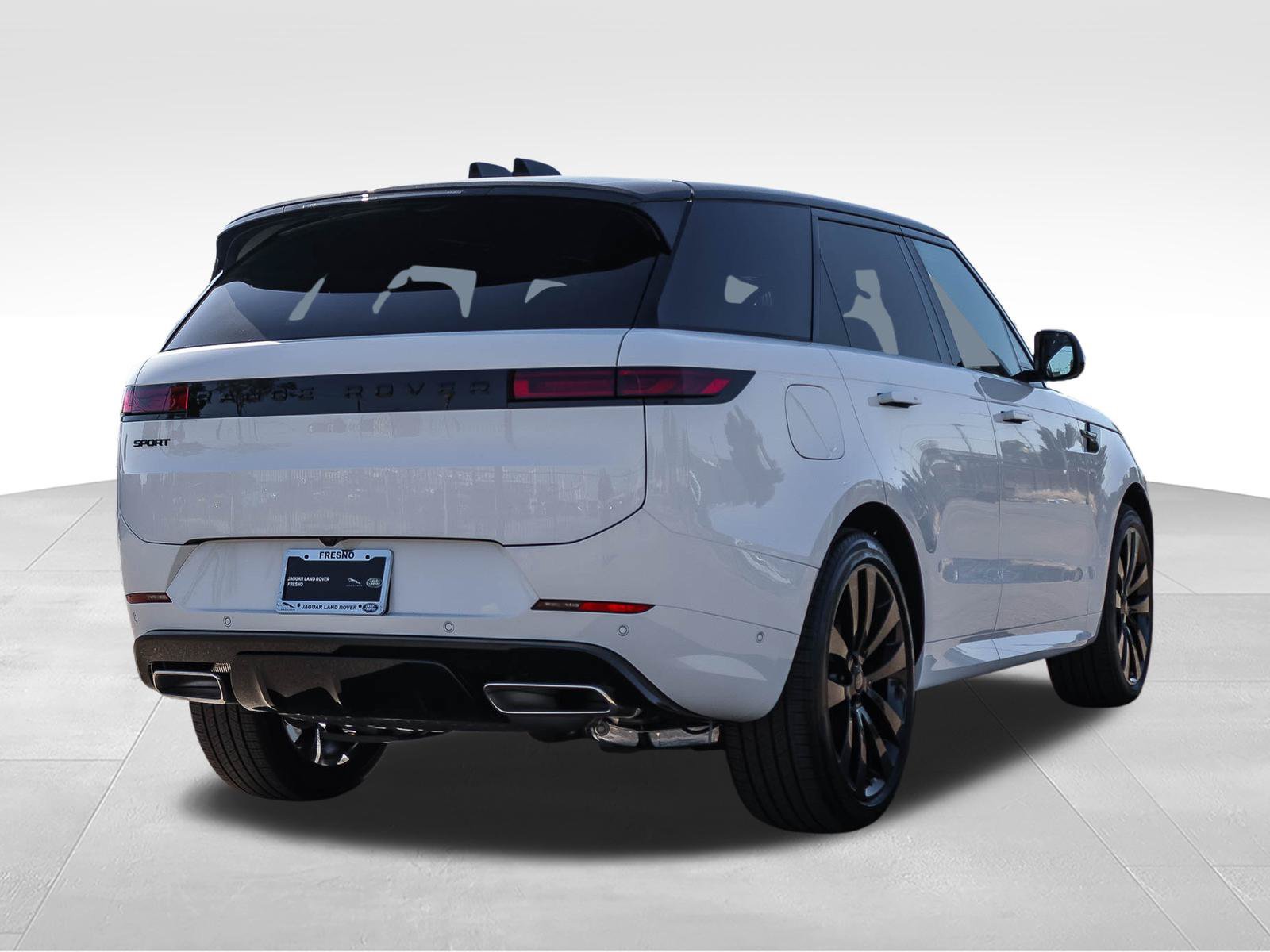 New 2026 Fuji White Land Rover Dynamic SE image 5