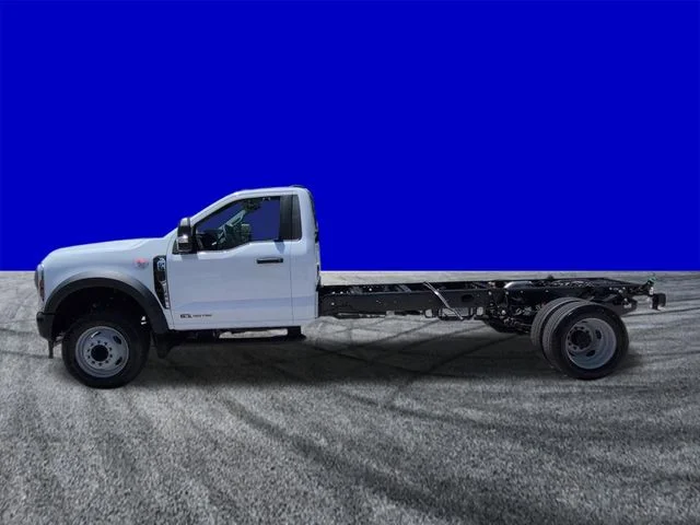 New 2026 Oxford White Ford F-550® XL image 7
