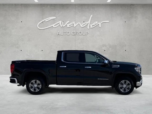Used 2024 Onyx Black GMC SLT image 17