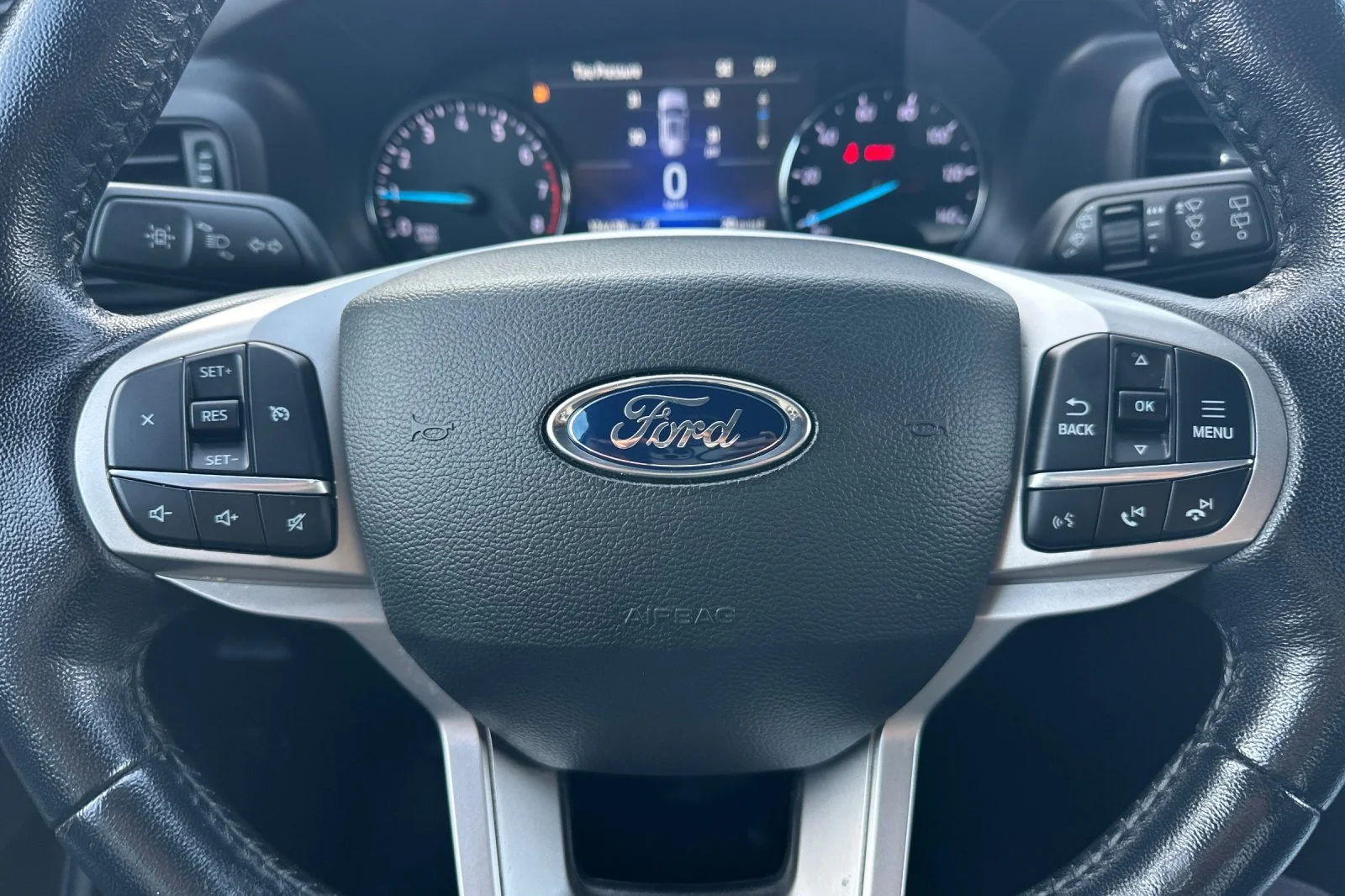 Used 2022 Black Metallic Ford XLT image 25