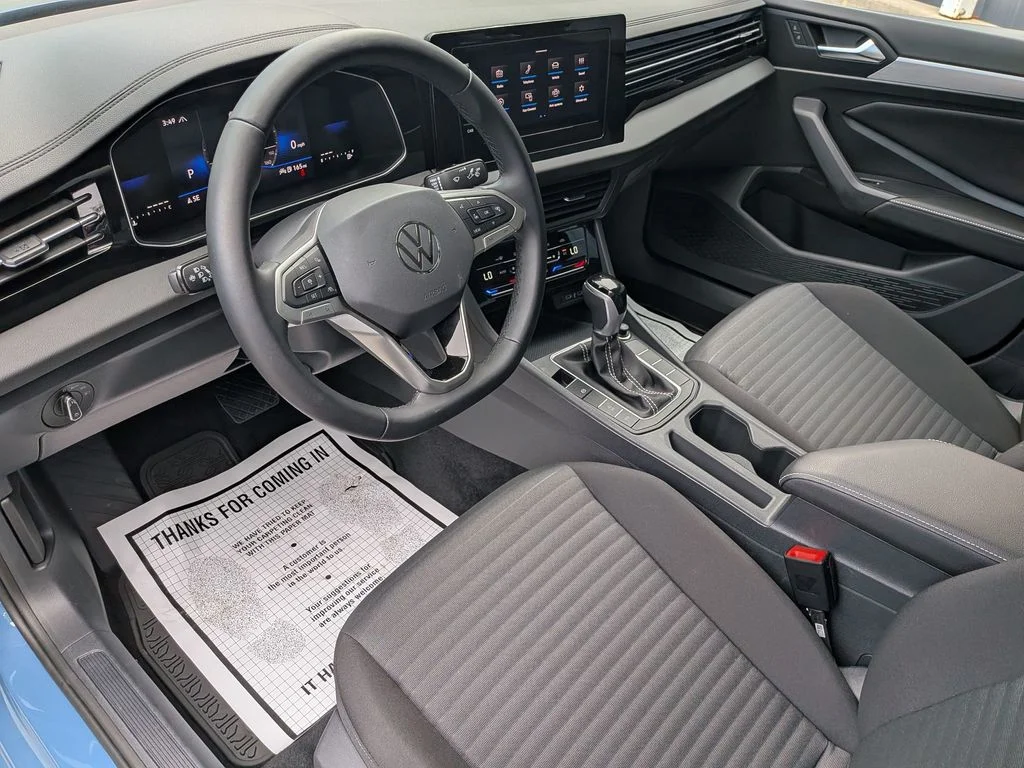 Used 2025 Blue Volkswagen 1.5T S image 10