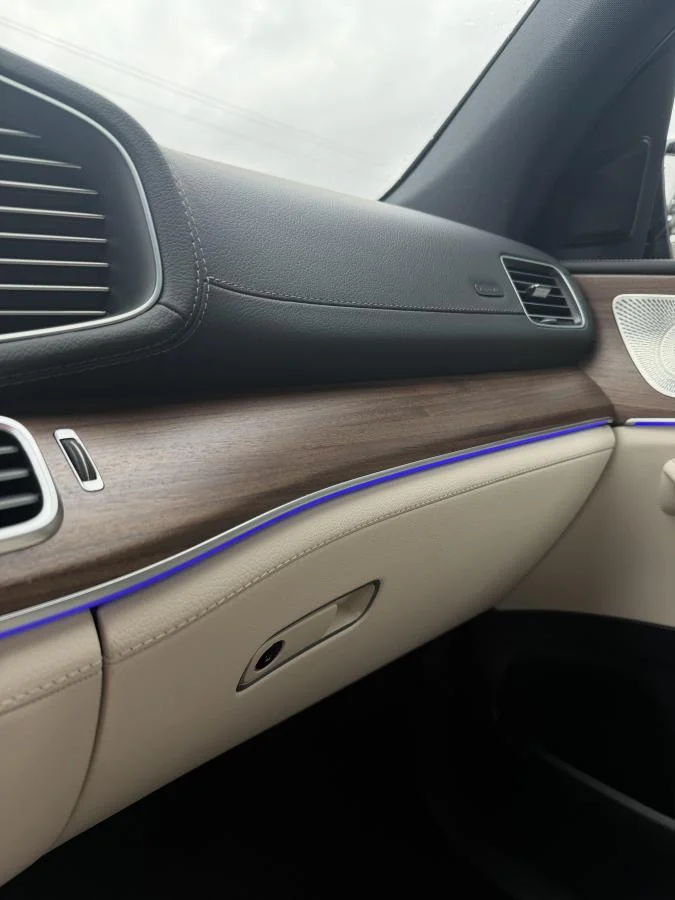New 2026 White Mercedes-Benz Gls 450 4matic Suv image 32