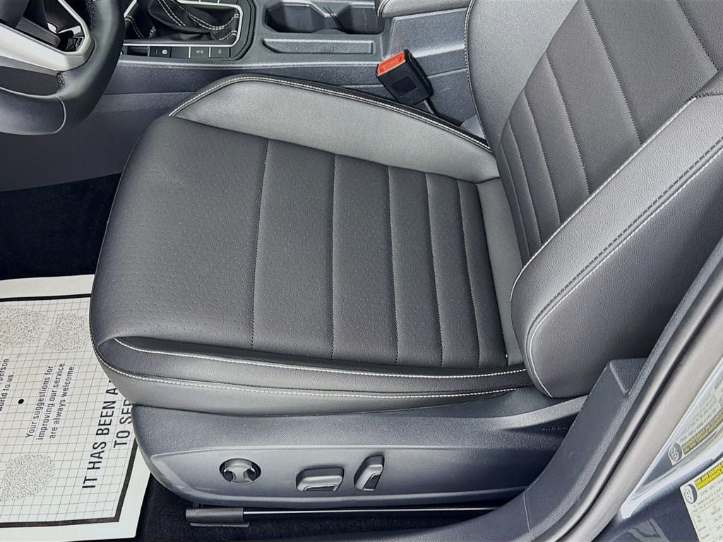 Used 2023 Platinum Gray Metallic Volkswagen SE Automatic image 18