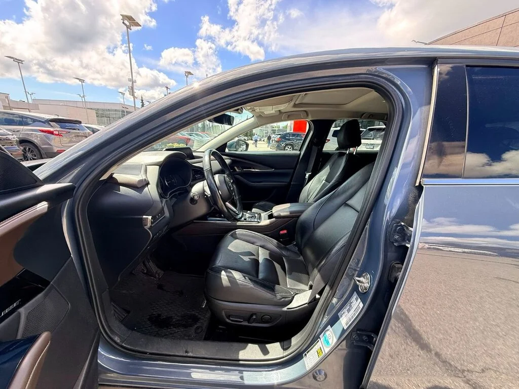 Used 2020  Mazda GT AWD 2.5L I4 CD at Dilawri Certified   Clean Tit image 11