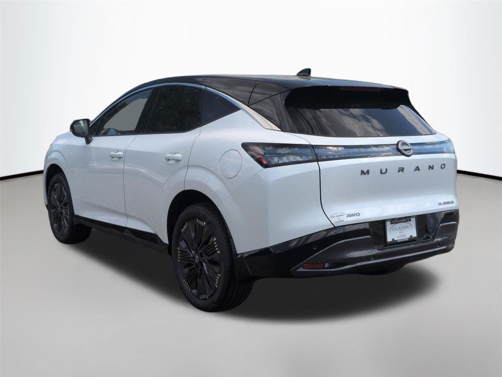 New 2026 Everest White Pearl TriCoat / Super Black Two-tone Nissan Platinum image 2