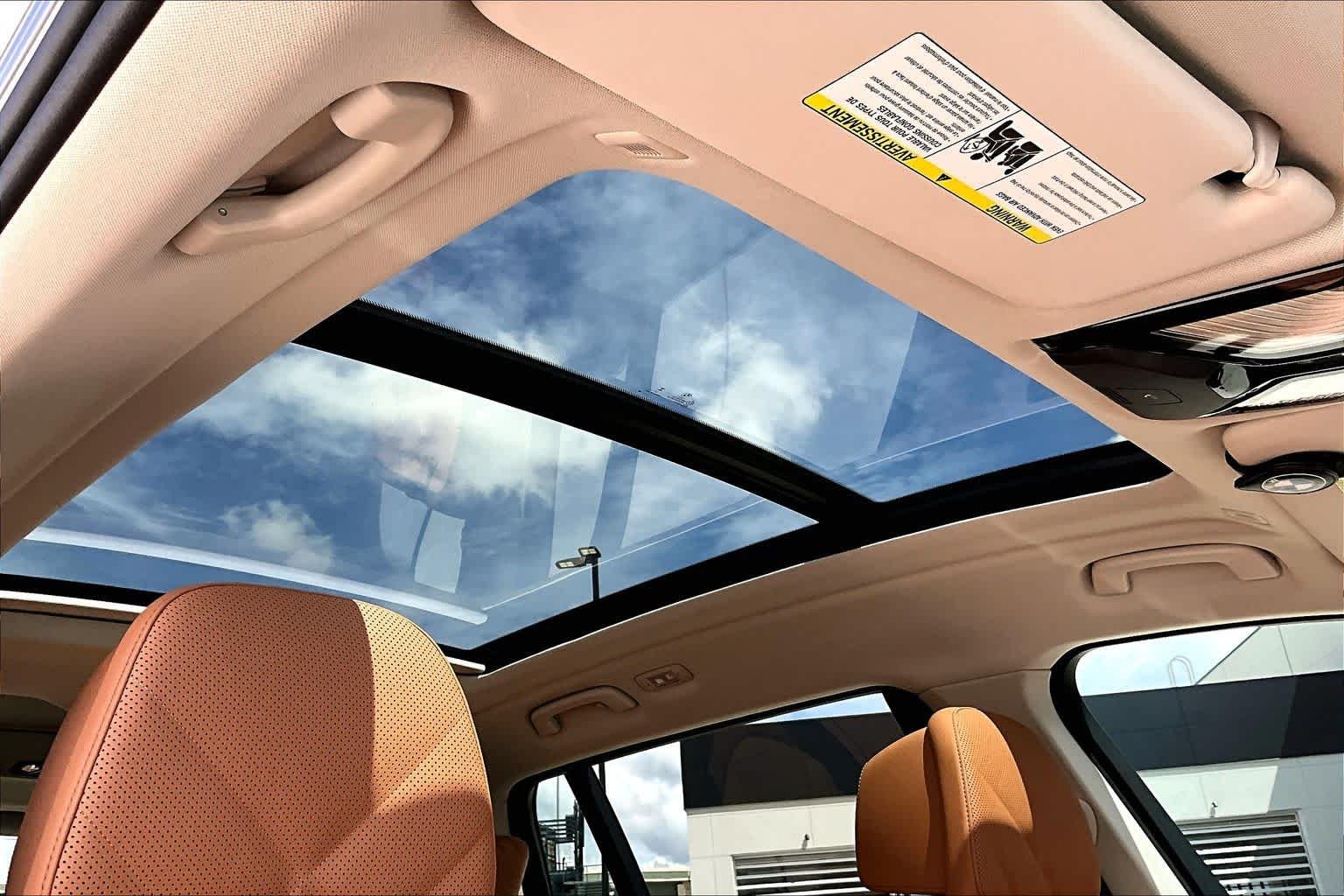 Used 2024 Skyscraper Grey Metallic BMW xDrive40i image 13