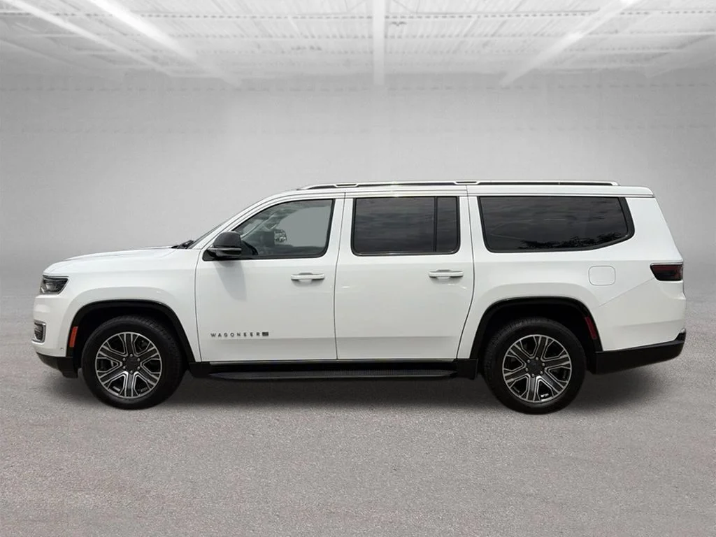 Used 2024 White Jeep Series II image 2