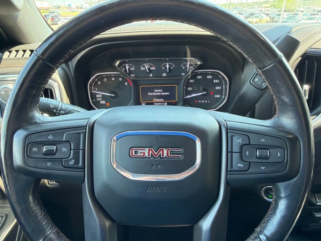 Used 2019 White GMC AT4 image 18