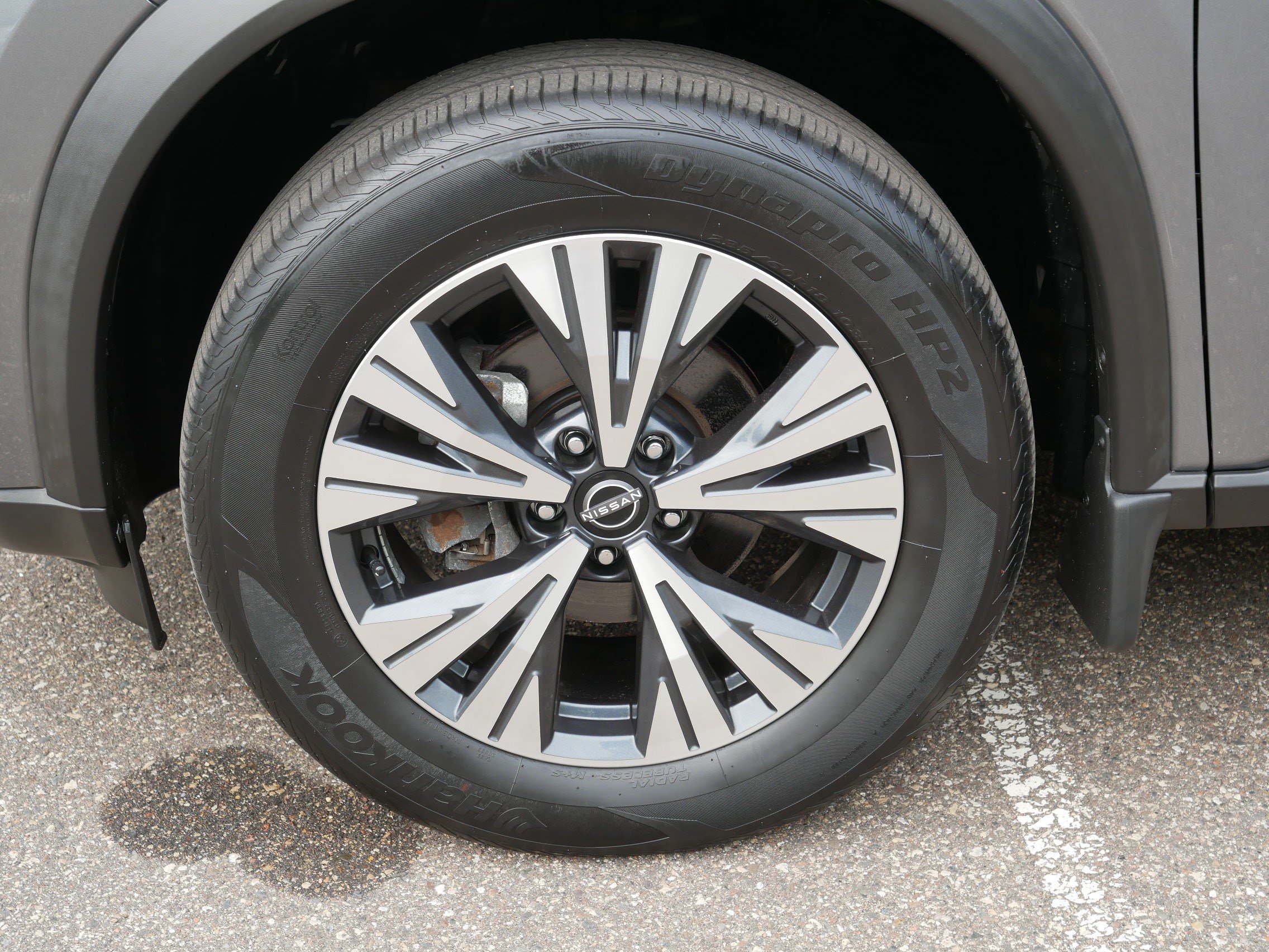 Used 2023 Gun Metallic Nissan SV image 15