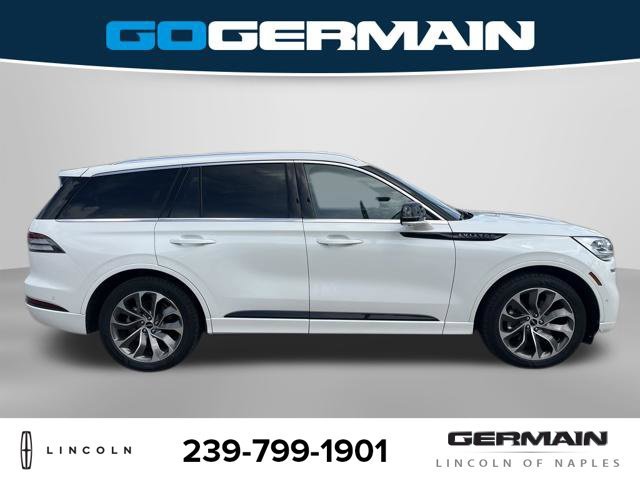 Used 2021 White Lincoln Grand Touring image 7