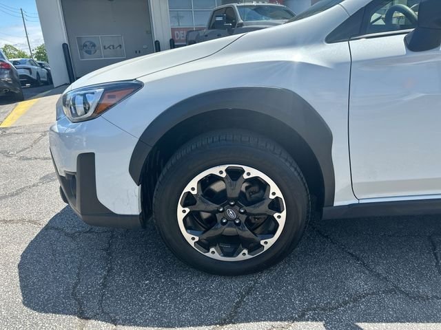 Used 2023 White Subaru Base image 20