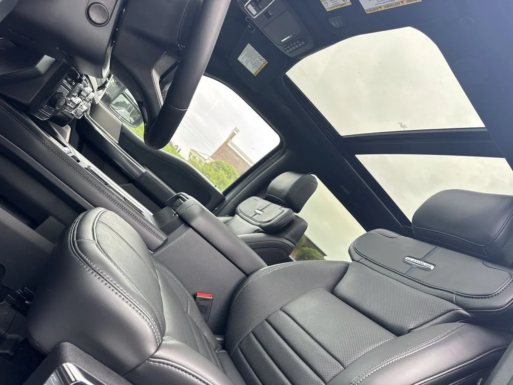 New 2026 Gray Ford Platinum image 32