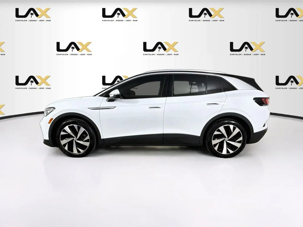 Used 2021 White Volkswagen Pro S image 4