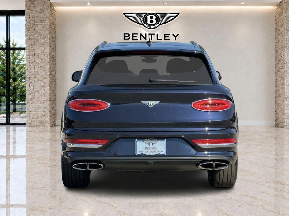 Used 2022 Dark Sapphire Bentley V8 image 4