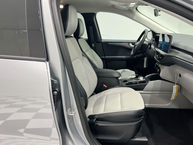 Used 2024 Silver Ford Base image 16