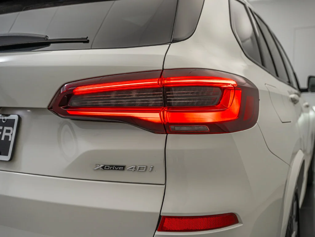 Used 2022 Alpine White BMW xDrive40i image 14