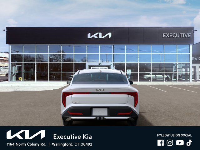New 2026 Snow White Pearl Kia LXS image 5