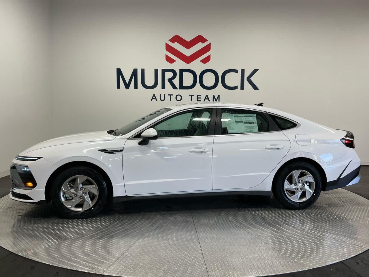 New 2026 Serenity White Hyundai SE image 3