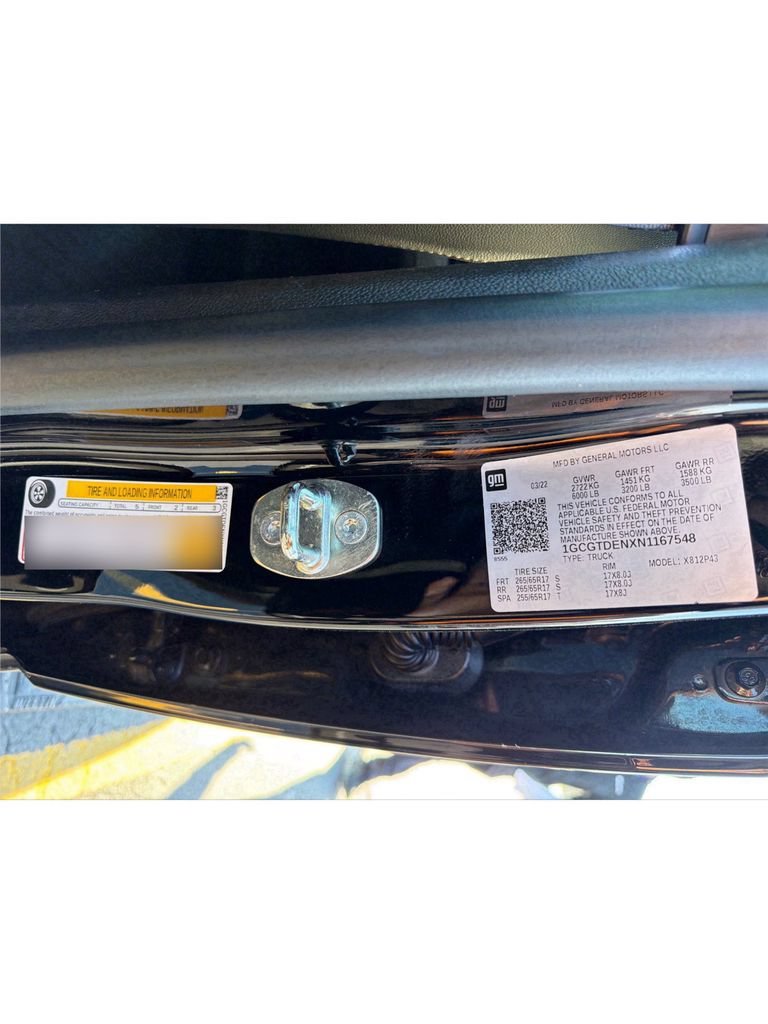 Used 2022 Black Chevrolet Z71 image 22