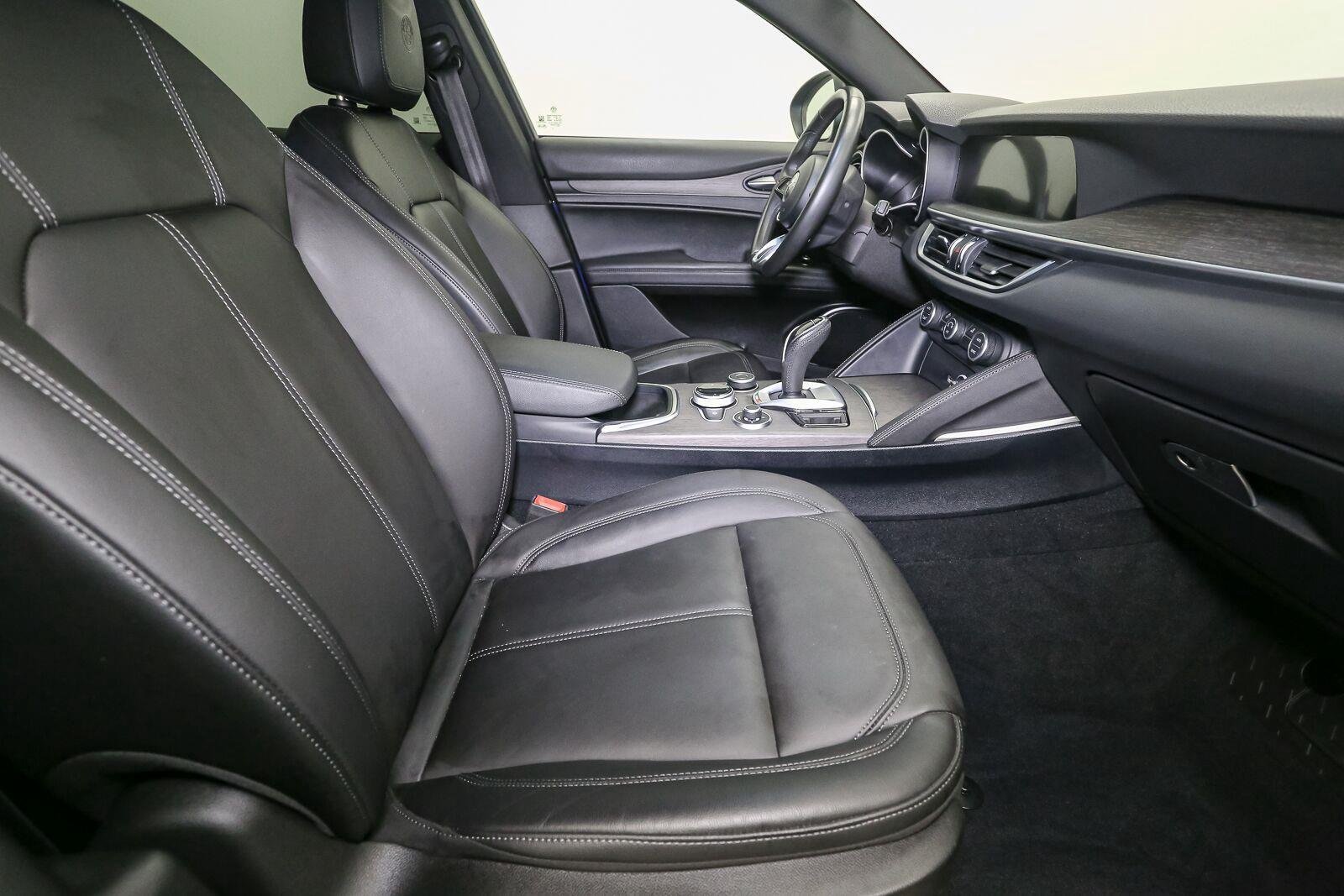 Used 2023 Anodized Blue Metallic Alfa Romeo Ti image 20